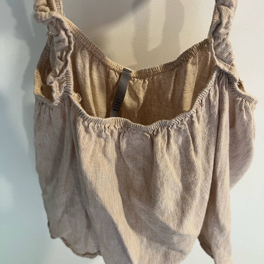 Fun cropped neutral top! - Picture 4 of 4